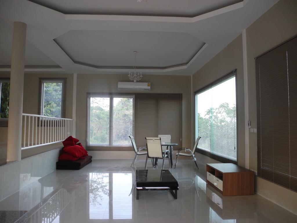 Wind Hills Hotel Nakhon Ratchasima Phòng bức ảnh